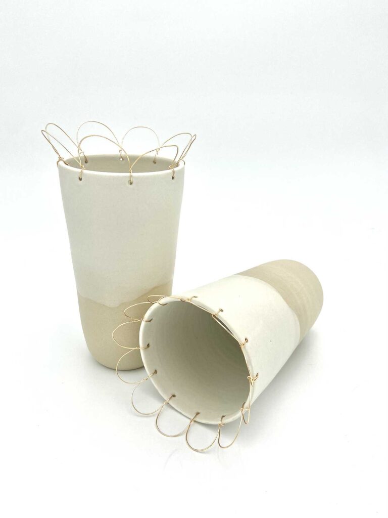 Vases with wire
