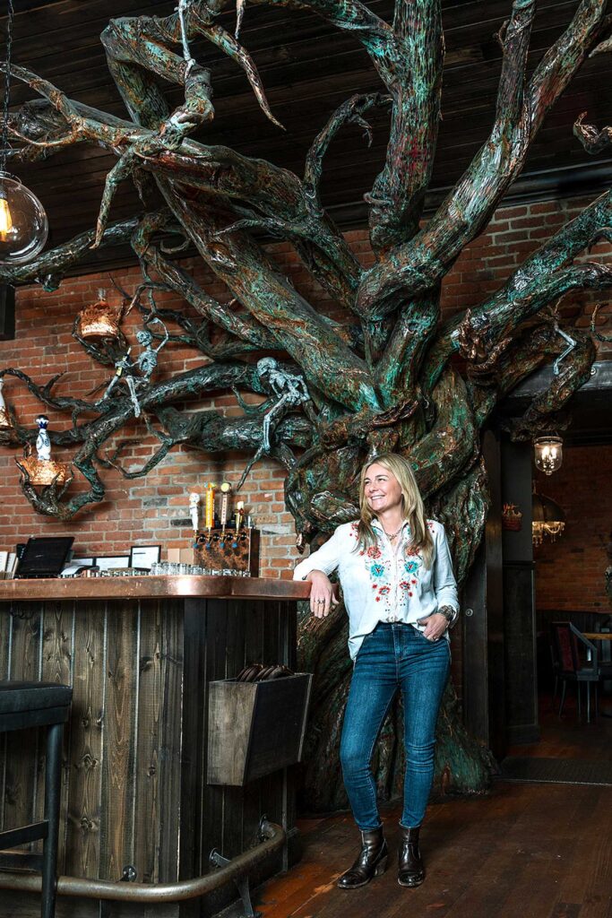 Árbol De La Vida - Coa Di Jima Sculptural Installation