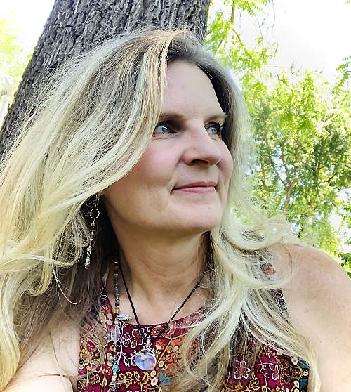 Lisa Cheney