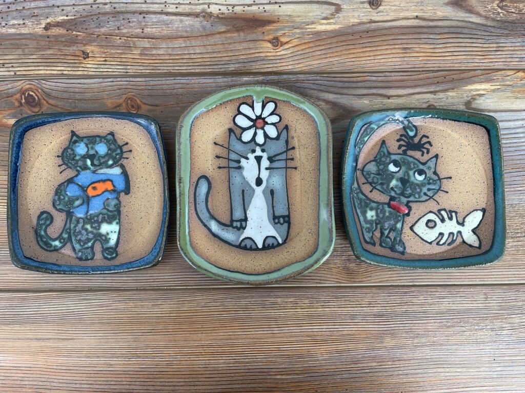 Kitty Dishes